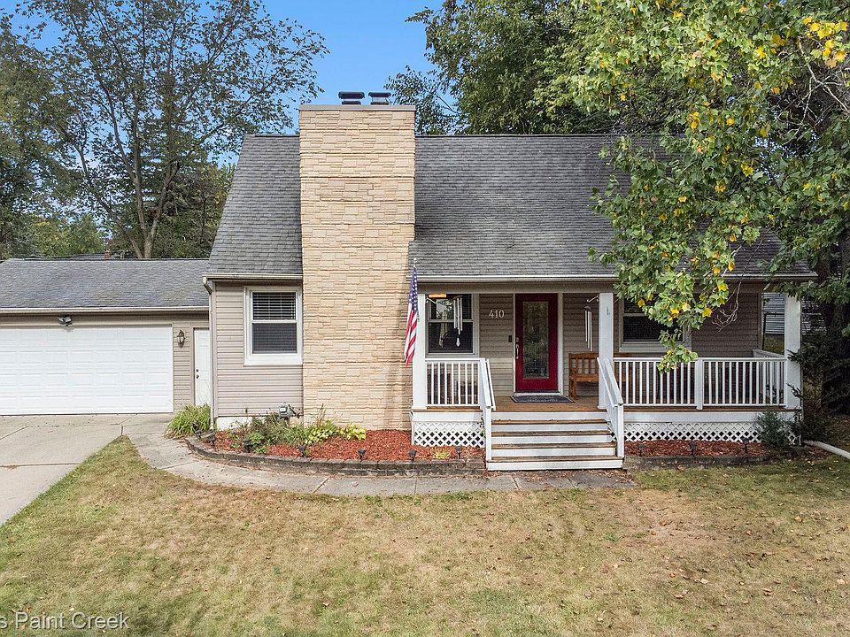1st image of 410 Lakeside Dr