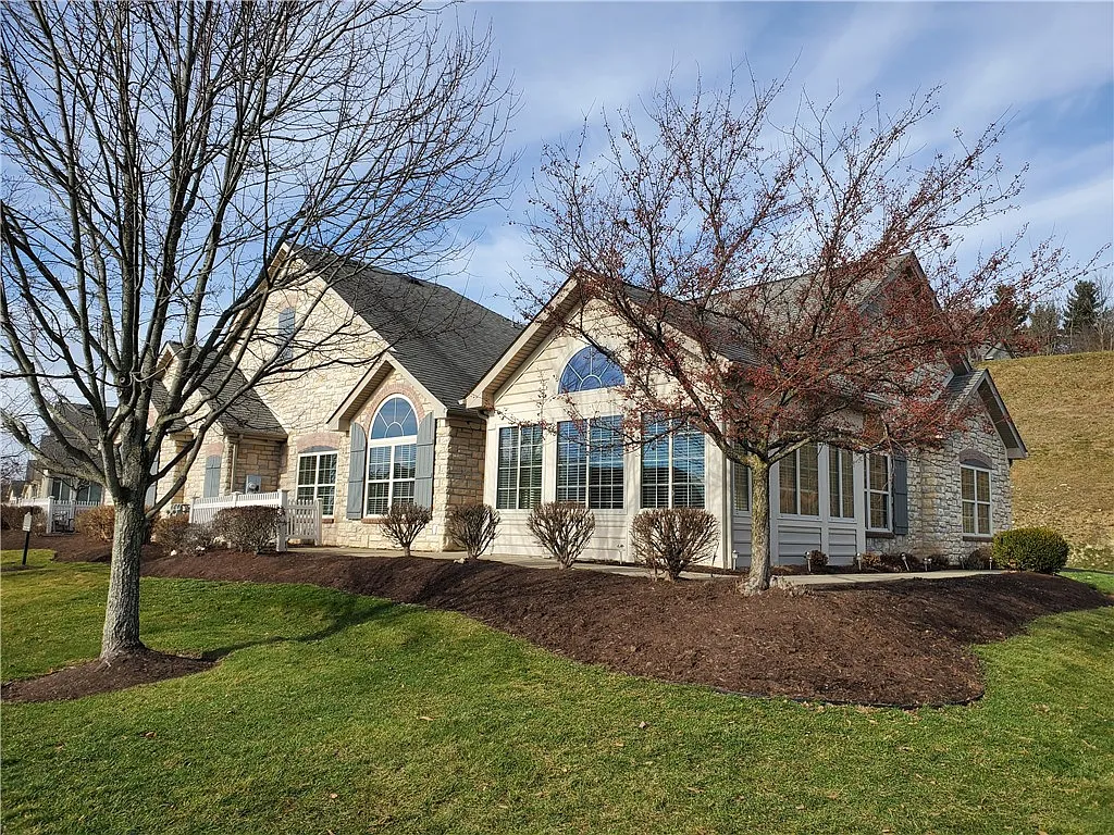 230 Glen Arden Cir photo 1
