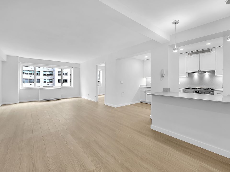 1st image of 165 E 66th St APT 4C