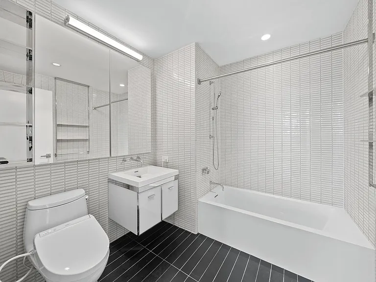 252 South St #16M — Photo 23