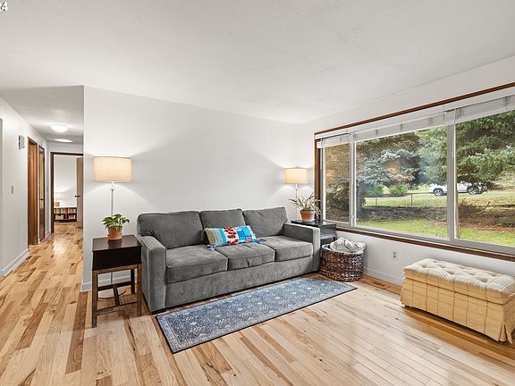 4th image of 15861 S Merry Lee Dr