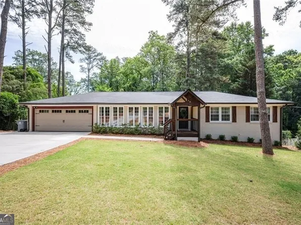 273 Skyland Dr, Roswell, GA 30075