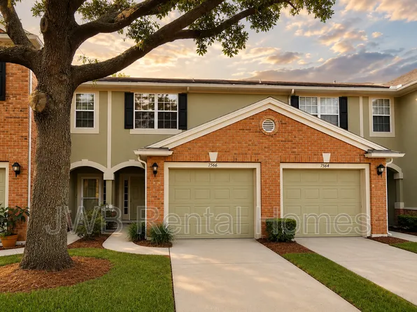 7566 Red Crane Ln, Jacksonville, FL 32256