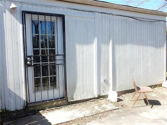 4th image of 6261 Vermillion Blvd