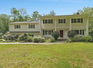 247 Spencer Rd, Basking Ridge, NJ 07920