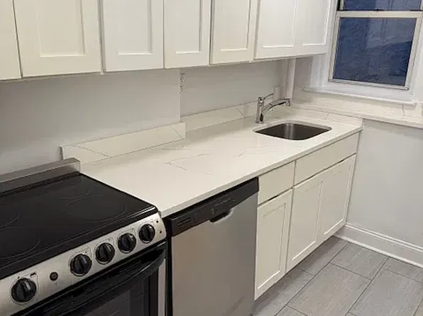 411 E 83rd St APT 1C, New York, NY 10028