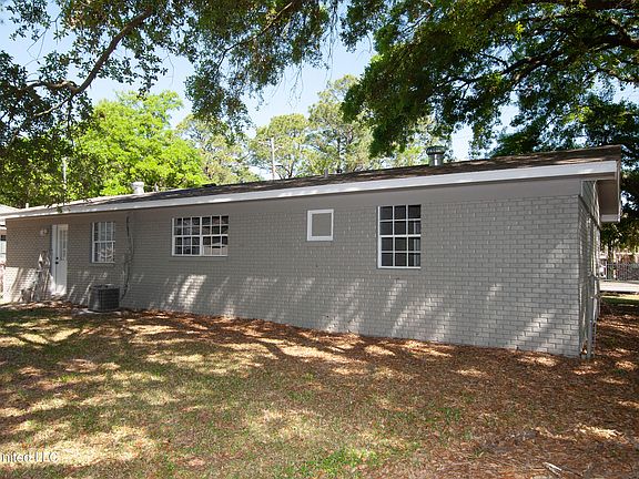 2nd image of 4210 Scovel Ave