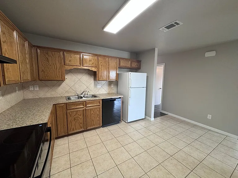 507 Bermuda — Photo 7