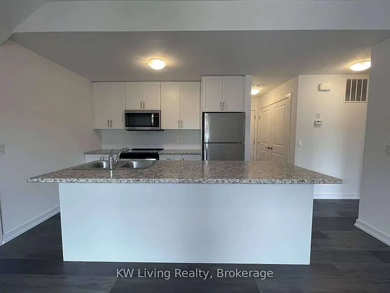 217 Burke St — Photo 5