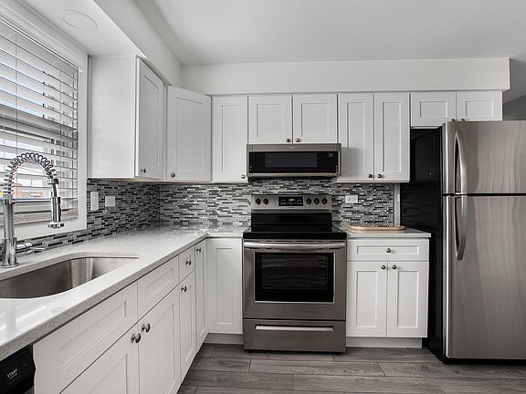 5th image of 6630 W 95th St