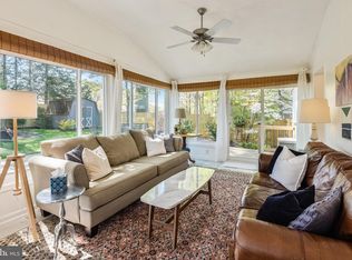 3231 Kenney Dr, Falls Church, VA 22042