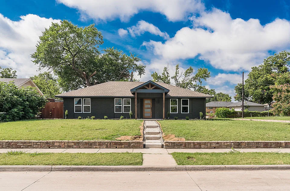 1822 Gravley Dr
