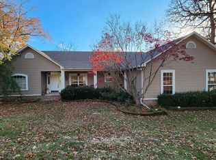 6915 Red Oak Dr, Benton, AR 72019