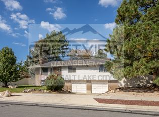 1747 E Sugarloaf Dr, Sandy, UT 84092