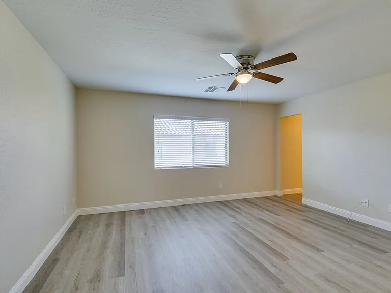 8964 Marmo Ave — Photo 44