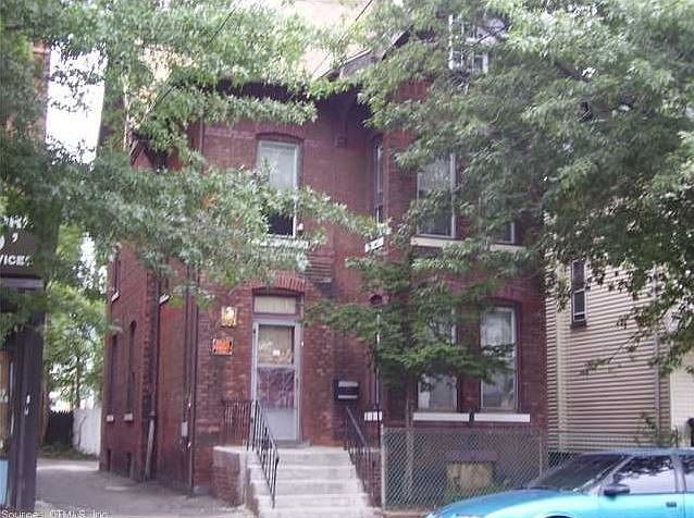 2nd image of 331 Grand Ave