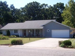 378 Reif Dr, Hebron, IN 46341