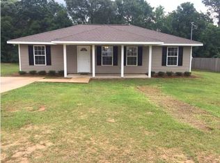 5206 Danita Cir E, Wilmer, AL 36587