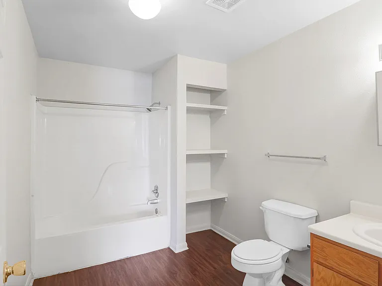 Southwind Place Apartment Homes — Photo 10