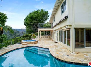 2411 La Condesa Dr, Los Angeles, CA 90049