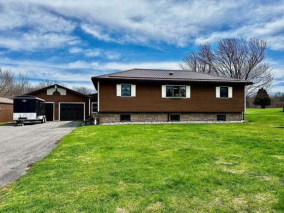 2nd image of 212 Meehan Rd