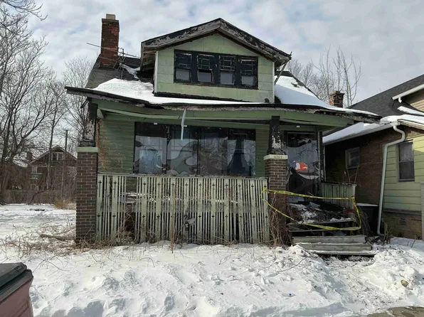 2963 Chalmers St, Detroit, MI 48215