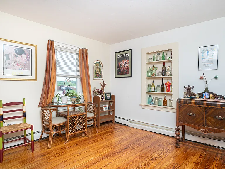 440 Pine St — Photo 19