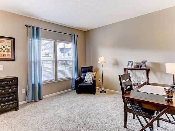 4th image of 1420 Golden Eagle Dr
