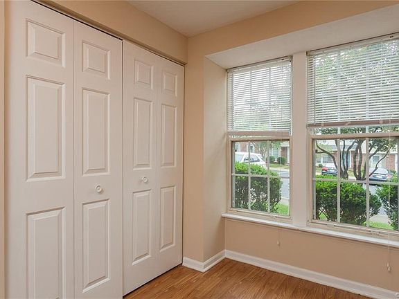 3rd image of 7727 Pomeroy Ct