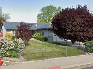3960 Parque Verde Ln, Reno, NV 89502