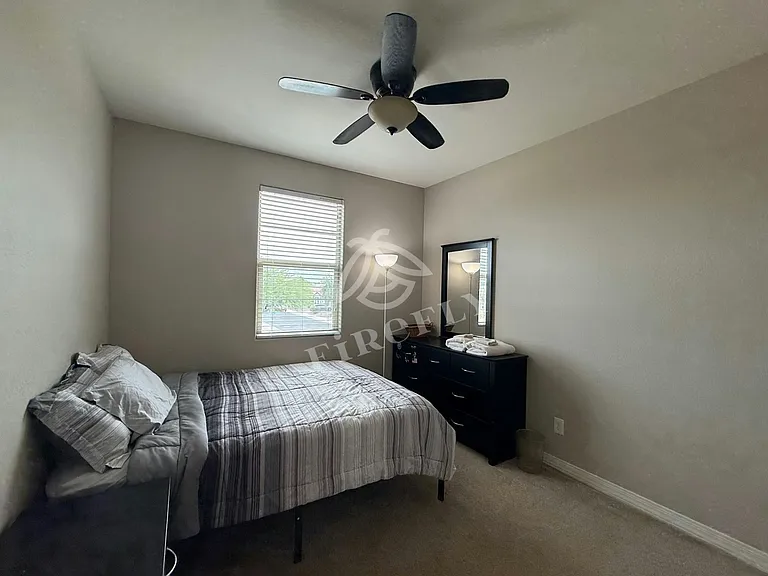 6802 N 86th Ln — Photo 25
