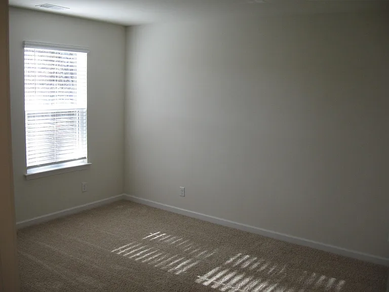 219 Venard Way — Photo 11
