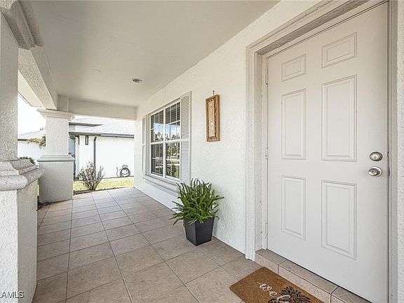 3rd image of 706 NW 2nd Ln