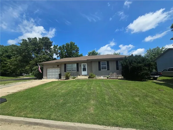 701 E Grandriver St, Clinton, MO 64735