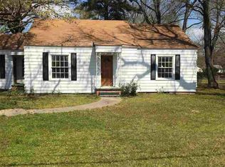 805 E Young St, Longview, TX 75602