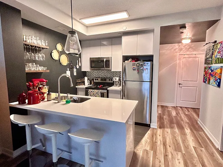 101 Shoreview Pl #110 — Photo 11