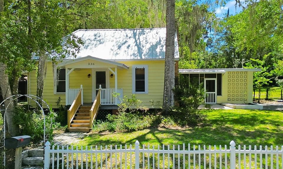 1st image of 236 Pryor St