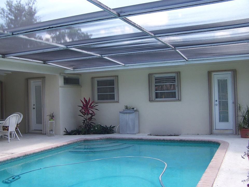 2nd image of 7441 NW 9th St