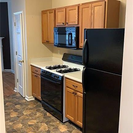 5th image of 952 Tree Creek Blvd