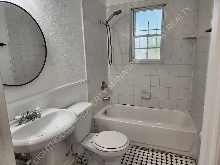 6532 Buffalo Ave — Photo 9