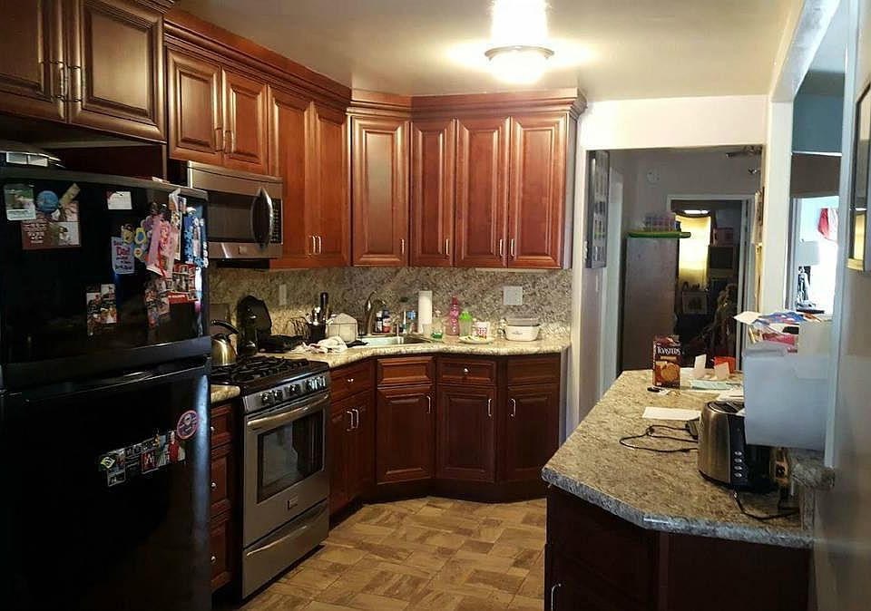 1st image of 972 E 80th St #2