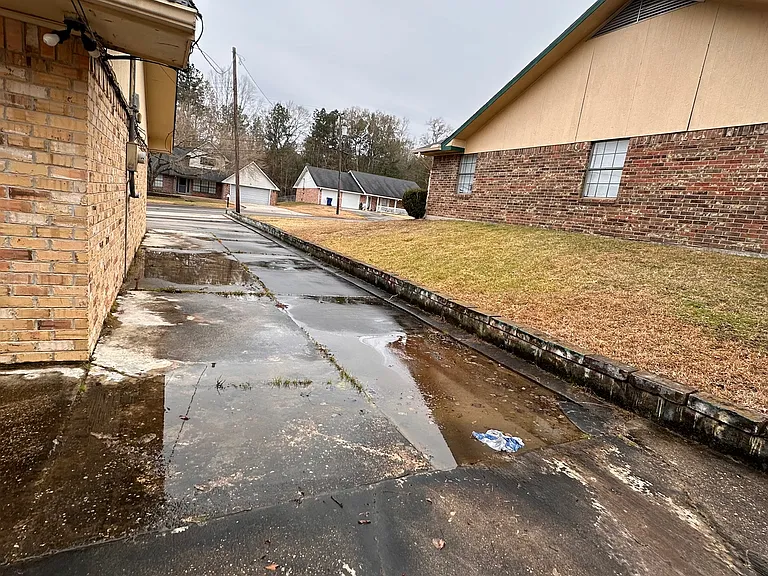 1210 Port Arthur Ter — Photo 32