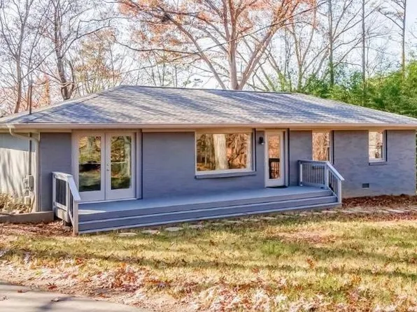 2307 Mountain Crest Pl, Gainesville, GA 30501