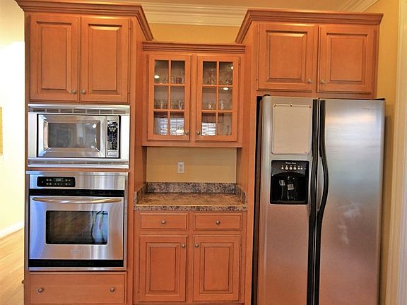 4th image of 2444 Astarita Way