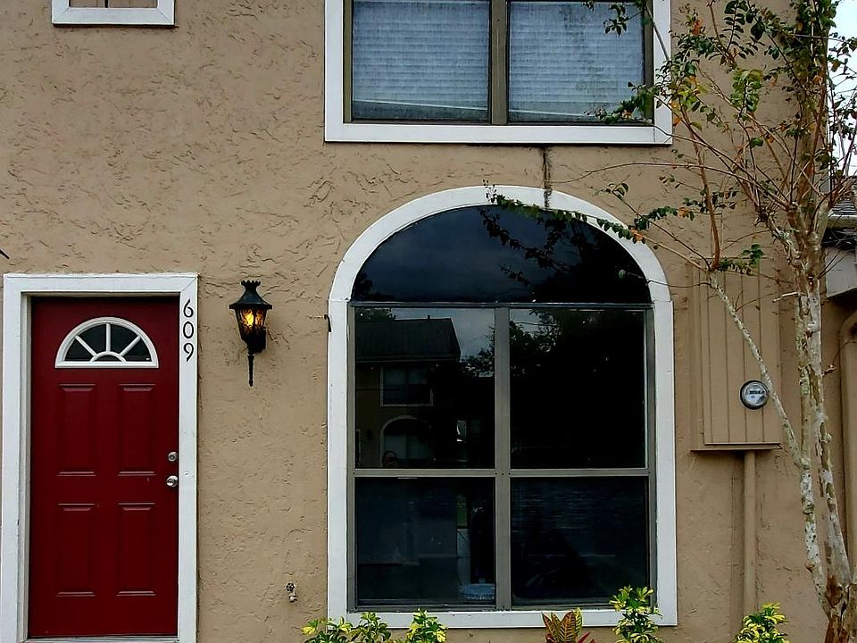 1st image of 609 Casa Park Ct #I