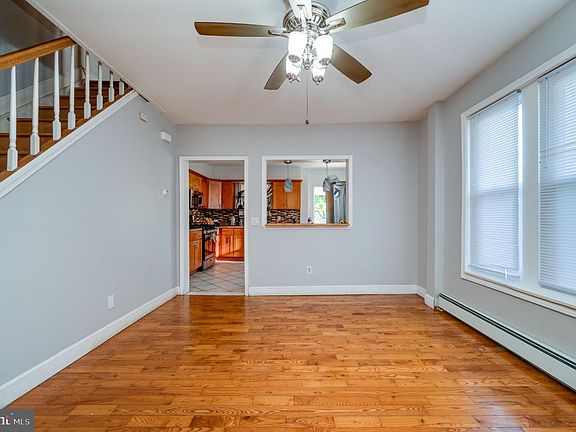 2nd image of 700 Alton Ave