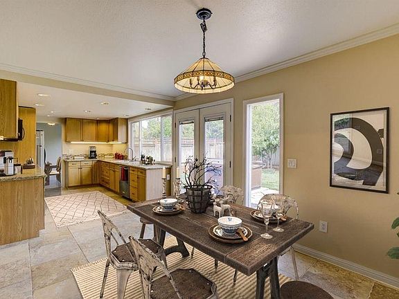 4th image of 2036 Vista Ln