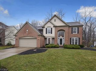 18562 Northrup Ln, Strongsville, OH