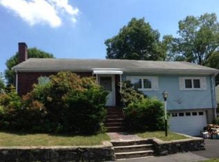 22 Kittredge St, Peabody, MA 01960