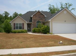 225 Shadowbrooke Cir, Loganville, GA 30052